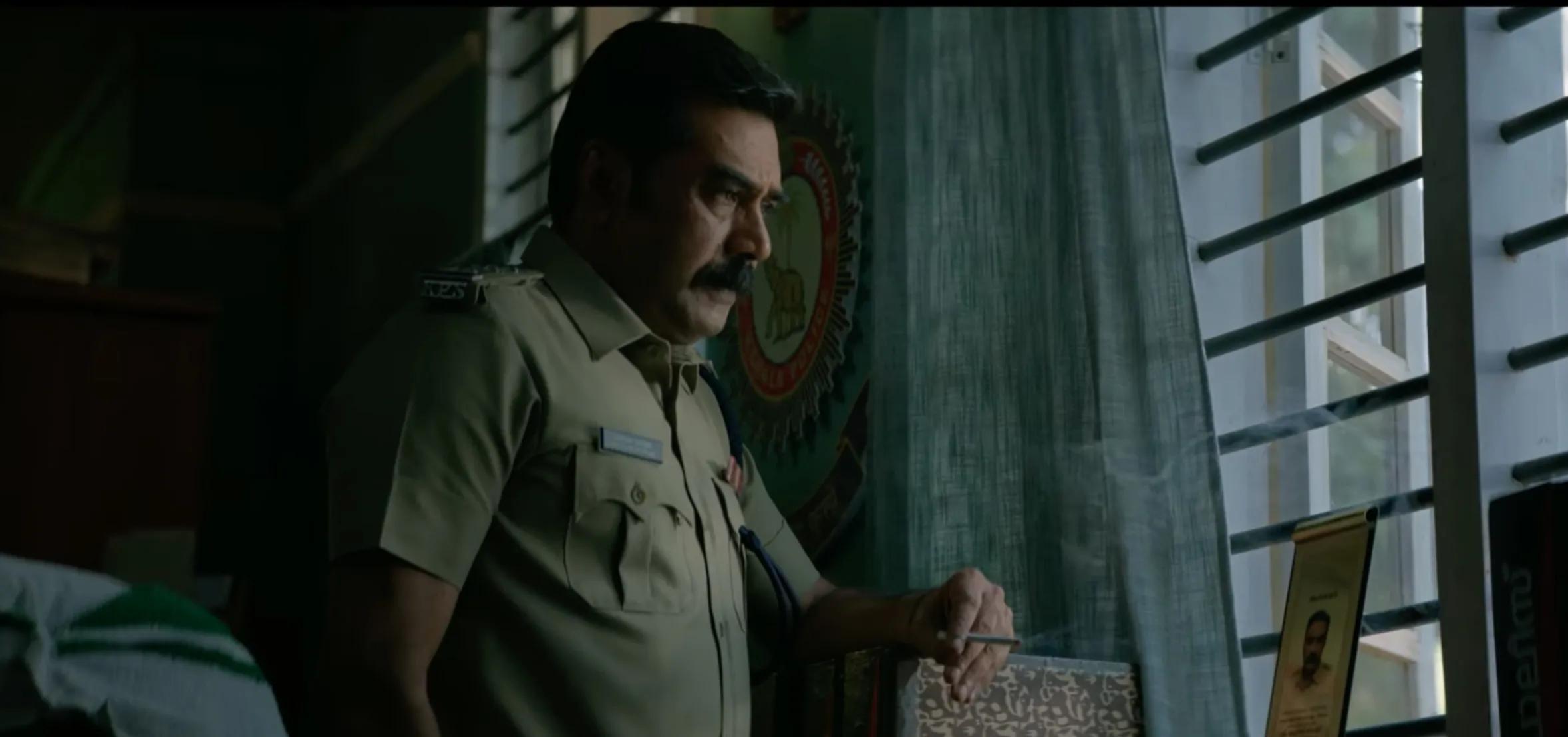 A still from 'Valathu Vashathe Kallan'