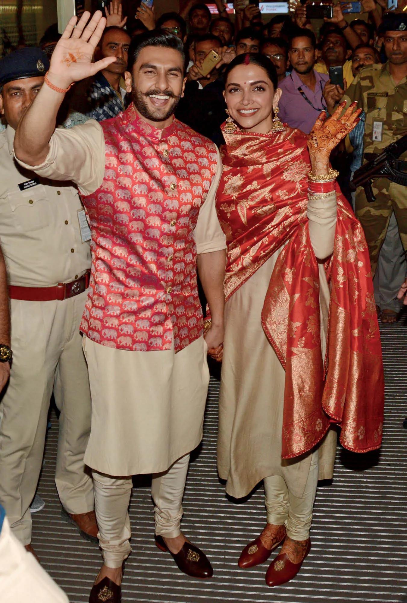 Ranveer Singh and Deepika Padukone spotted at the airport.