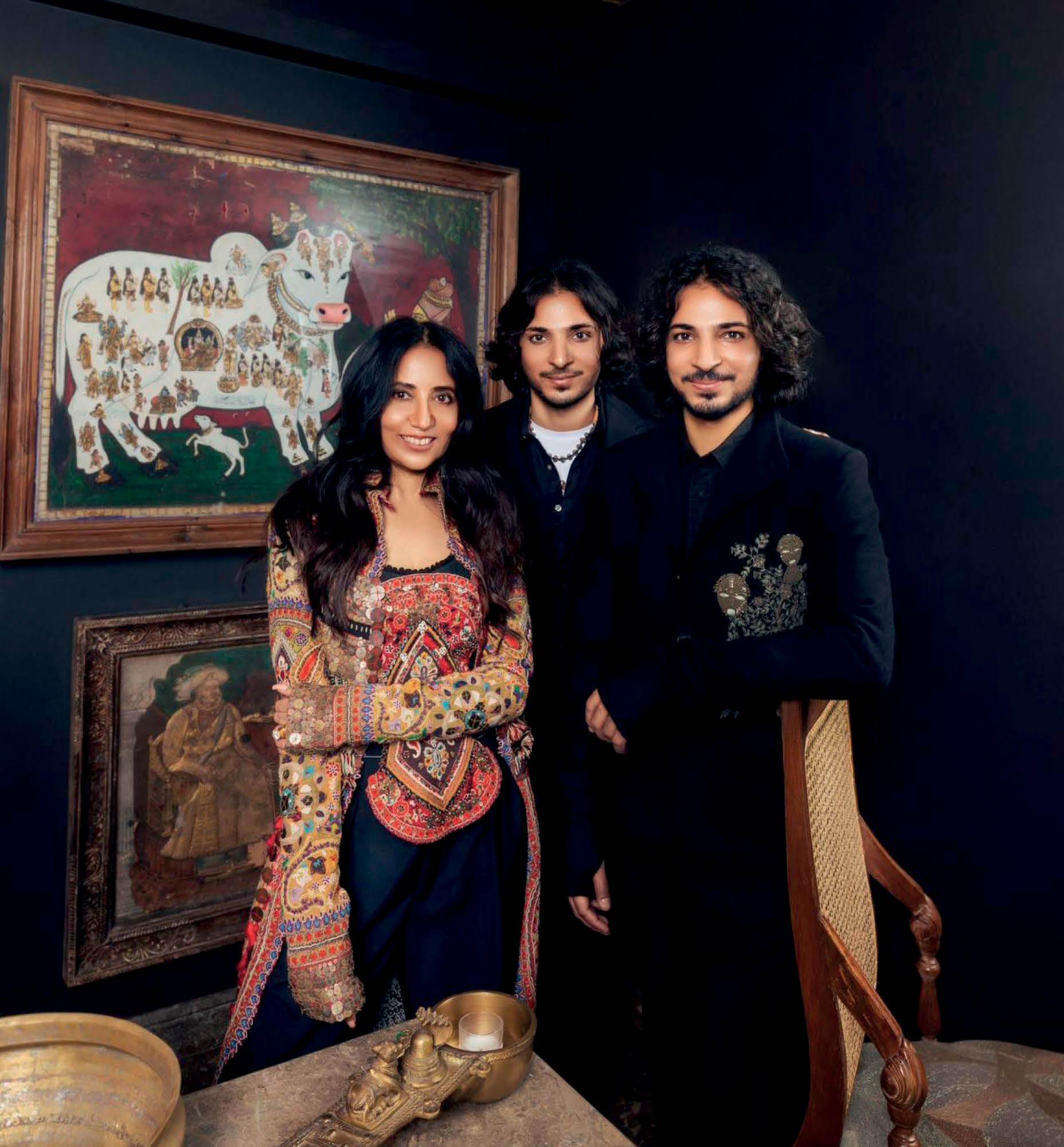 Khanna with her sons, Viraj and Vishesh.
