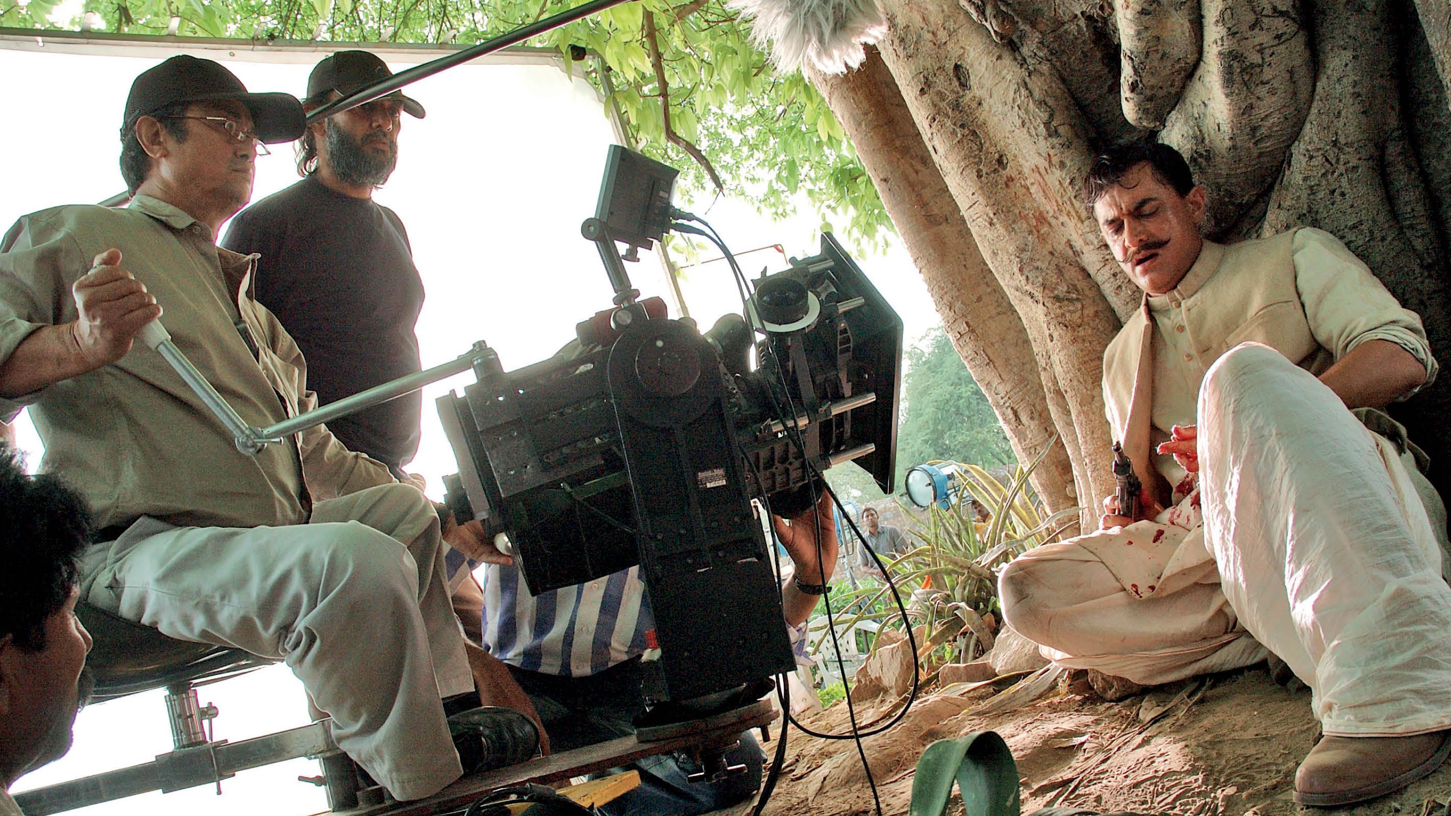 A still from 'Rang De Basanti' (2006).