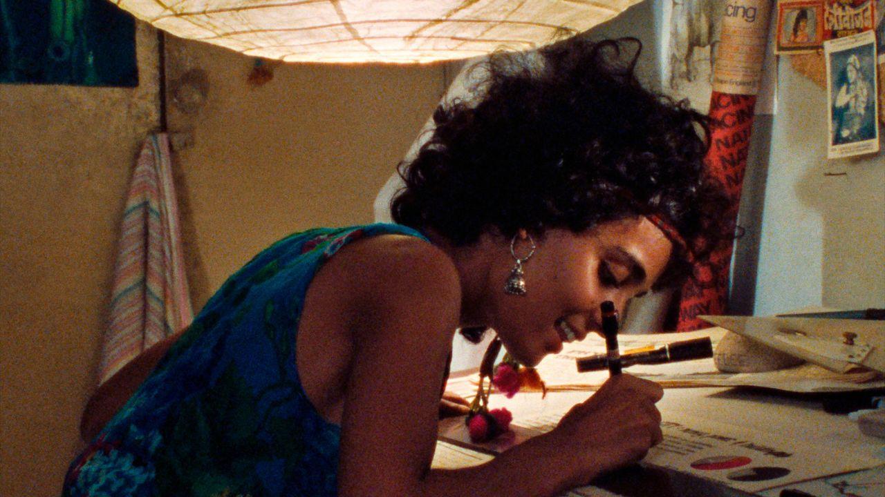 A still from 'In Which Annie Gives It Those Ones'