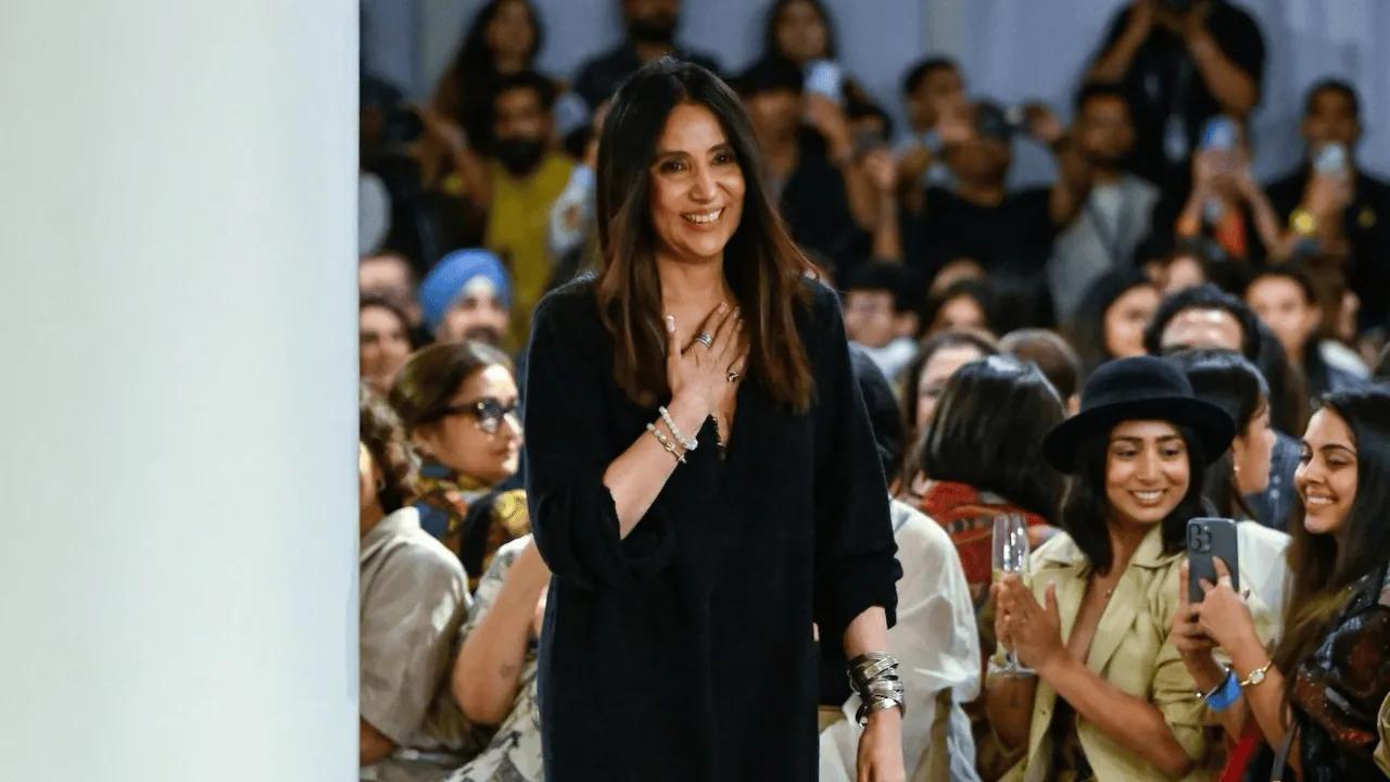 AK|OK by Anamika Khanna closed day one at Lakmē Fashion Week X FDCI.