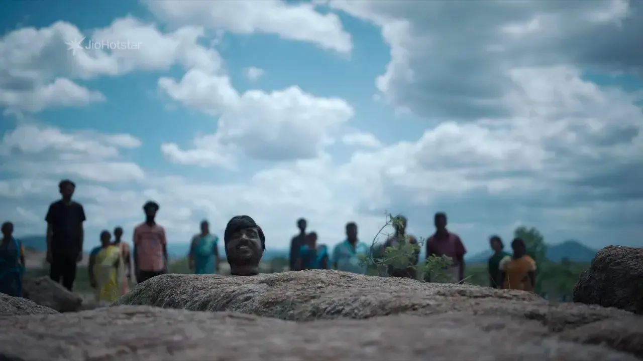 A still from the new teaser of 'Kaattaan'