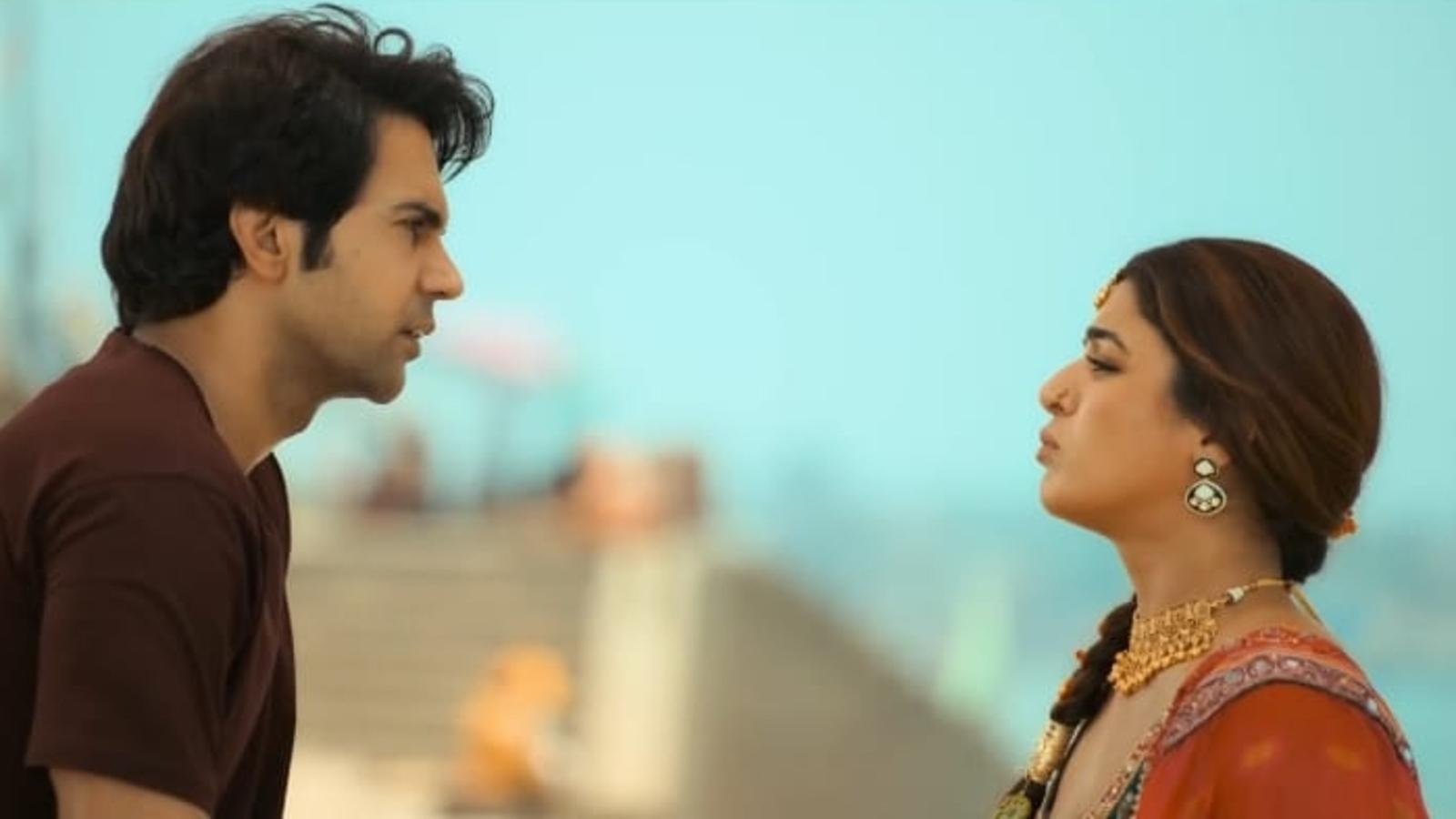A still from 'Bhool Chuk Maaf'