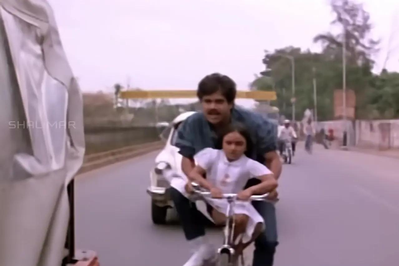 Nagarjuna-and-Sushma-Anand-Akoju-in-movie-Shiva