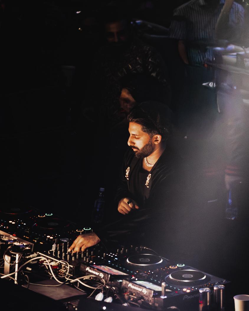 Armaan Gupta, aka Kahani.