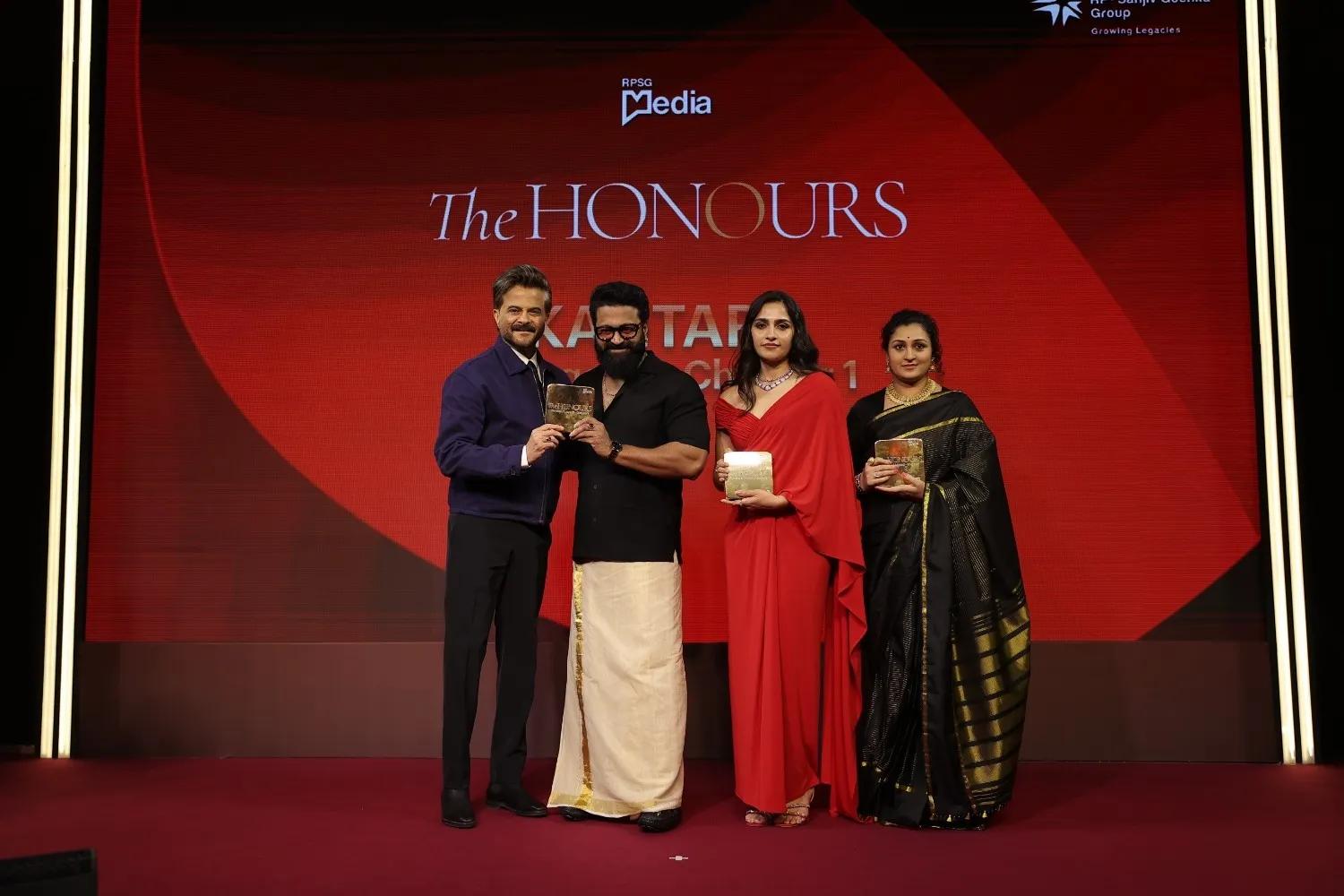 Anil Kapoor presents the award to team 'Kantara: Chapter 1' on stage